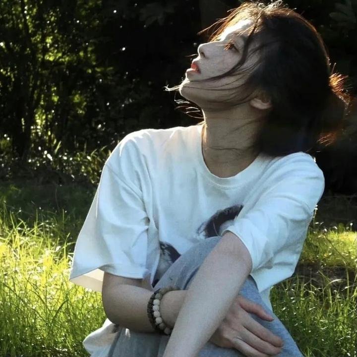 四人新世界 海报